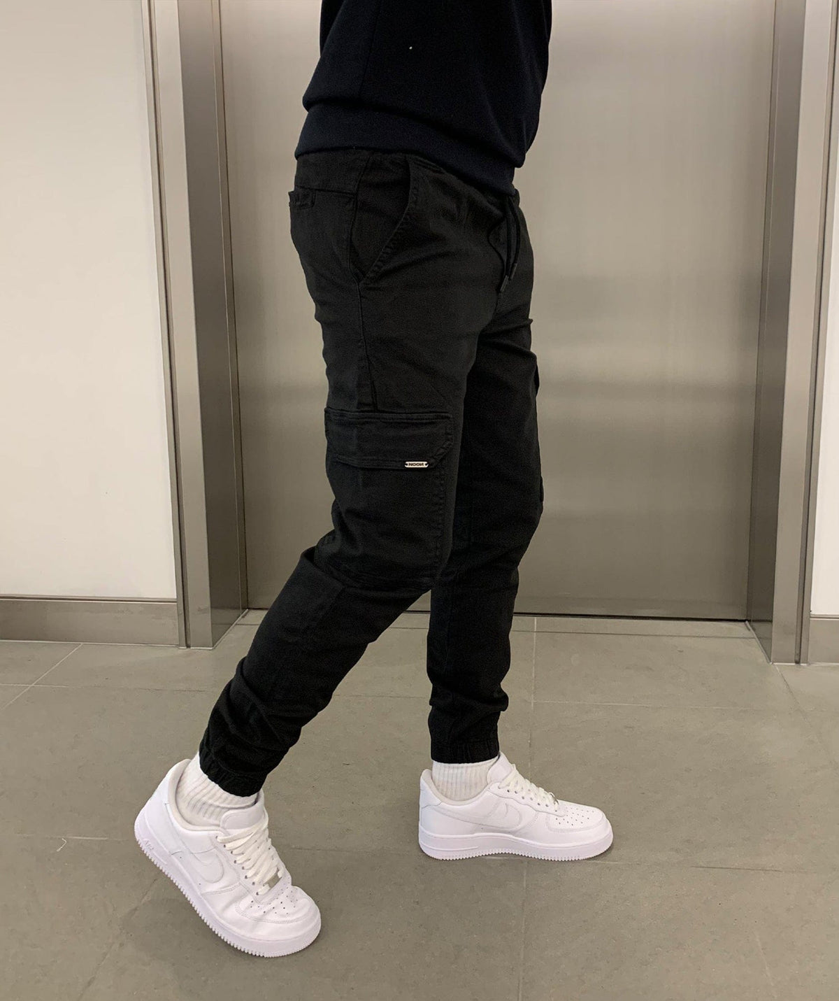 Men's Cargo Jogger Pants | Elastic Waistband & Functional Pockets 12