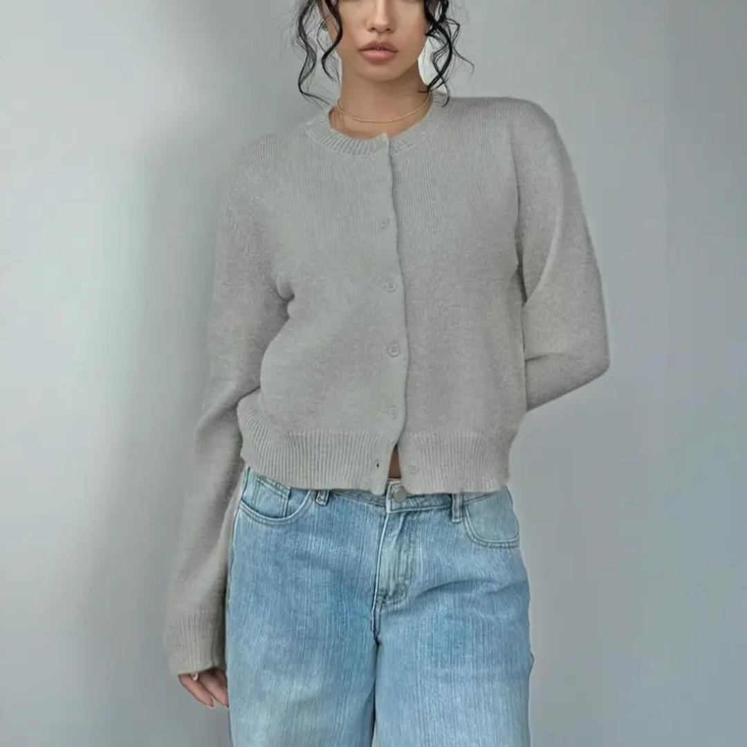Chic Cropped Button Cardigan – Cozy Knit for Everyday Style