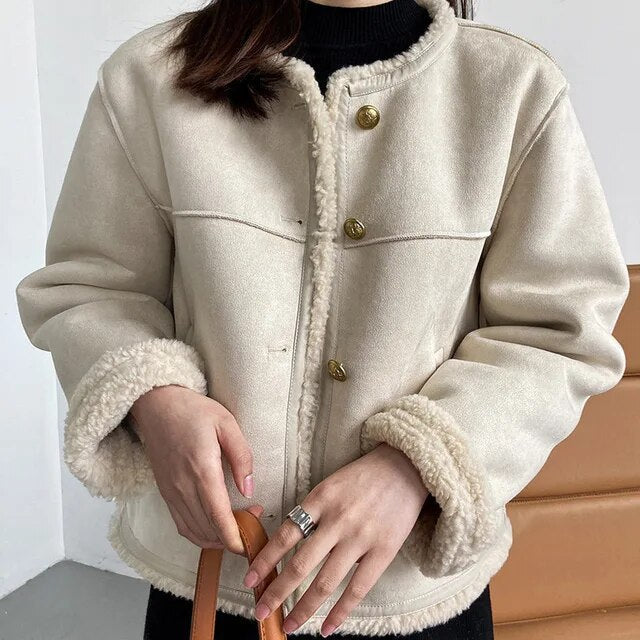 Women's Jacket | Luxurious All-Season Comfort