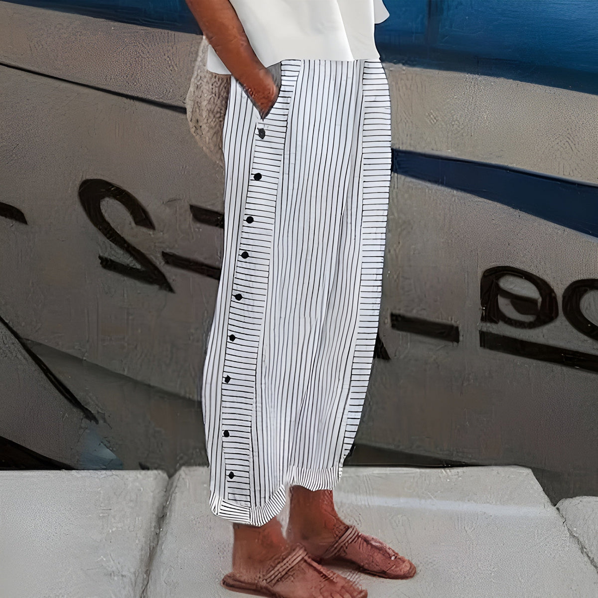 Women's Summer Pants | Striped Print & Relaxed Straight-Leg Fit