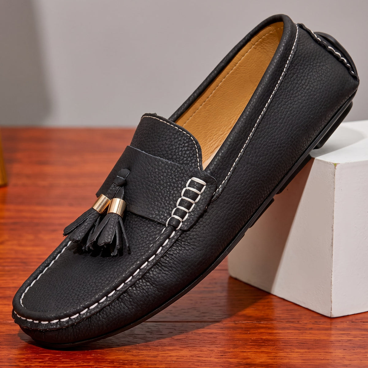 Women's Tassel Loafers Moc-Toe Slip-On Comfort Shoes