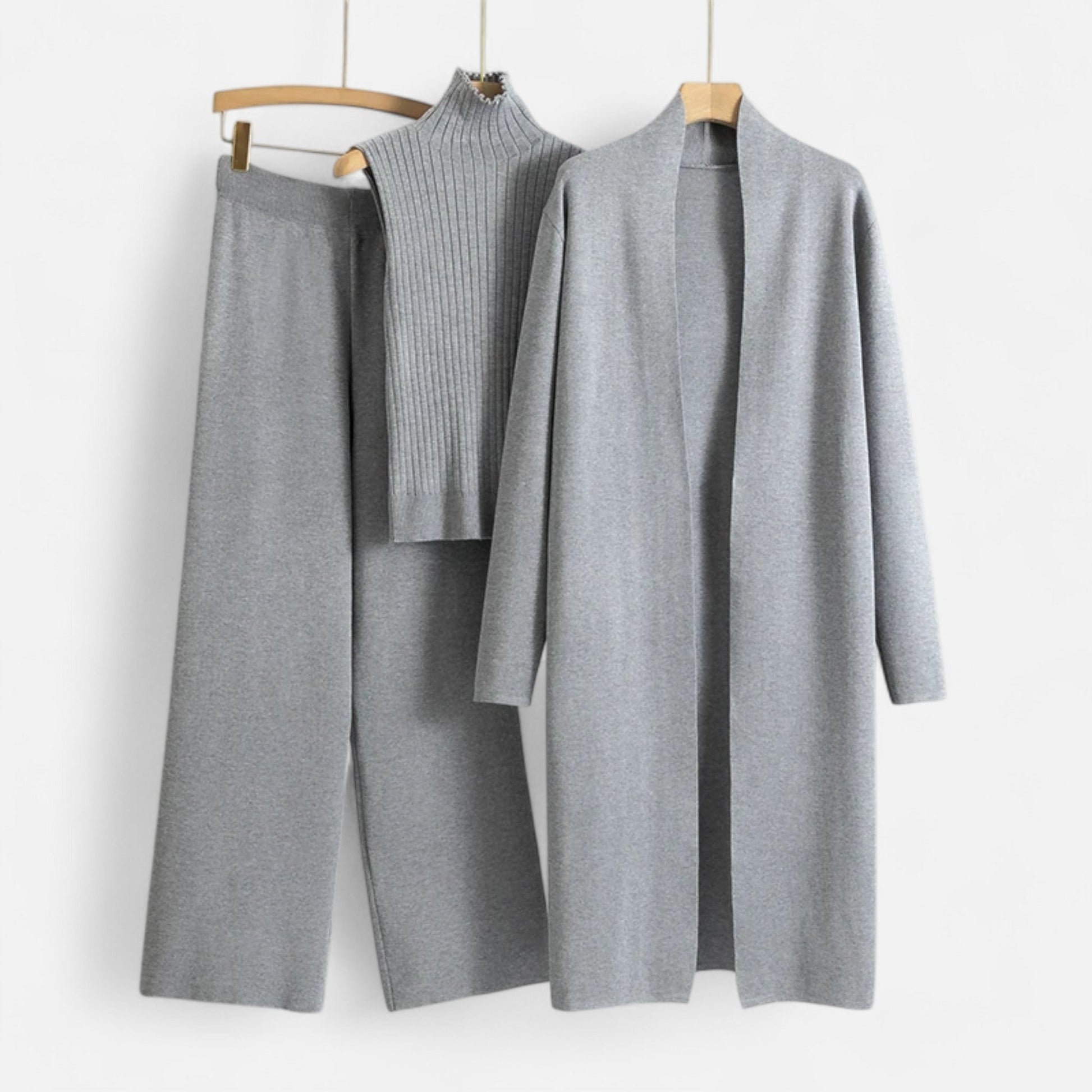 Chic Women's Three-Piece Set: Sleeveless Top, Wide-Leg Trousers & Longline Cardigan for Any Occasion
