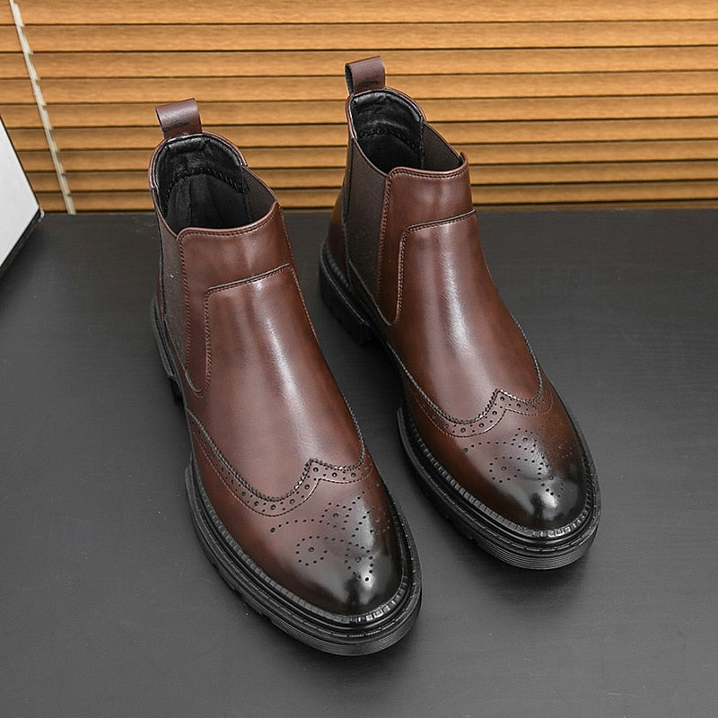 Carlisle | Wingtip Chelsea Boots