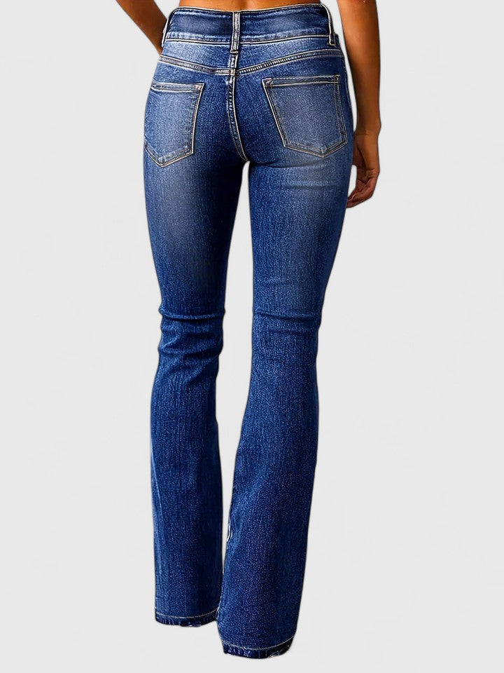 Chic Trousers for Stylish Occasions