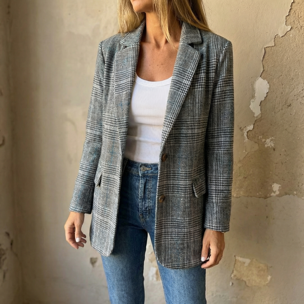 Women's Plaid Blazer | Relaxed & Oversized Fit 2