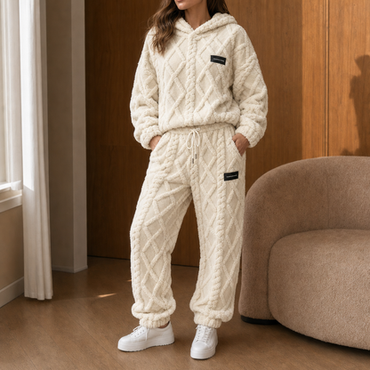Women's Hoodie And Pants Set | Warm Without The Bulk 9