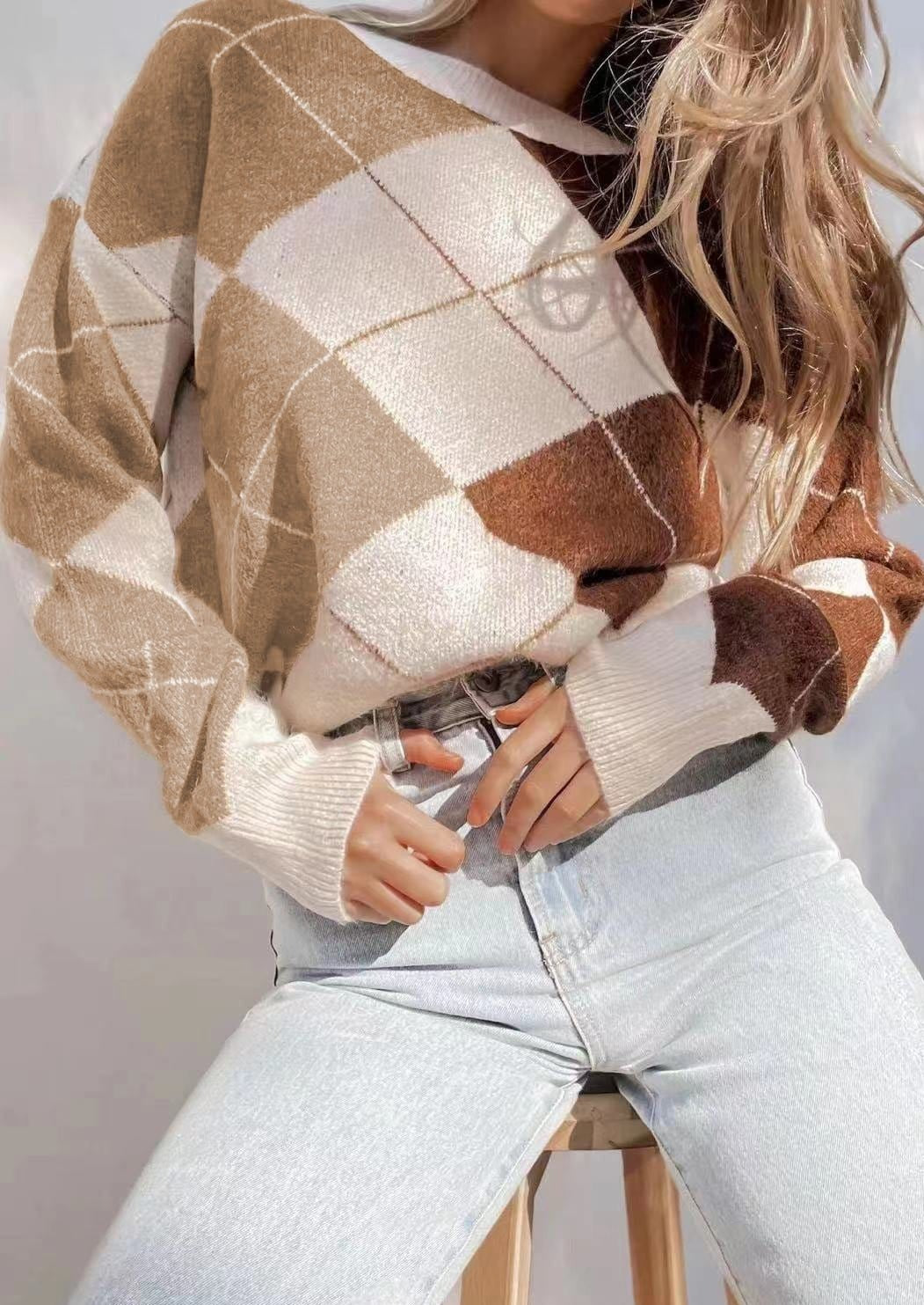 Women's Argyle Jumper | Ribbed Cuffs & Round Neck 2